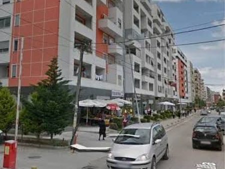 VENDESI COMMERCIALE IN VENDITA – STRADA BESIM ALLA, YZBERISHT