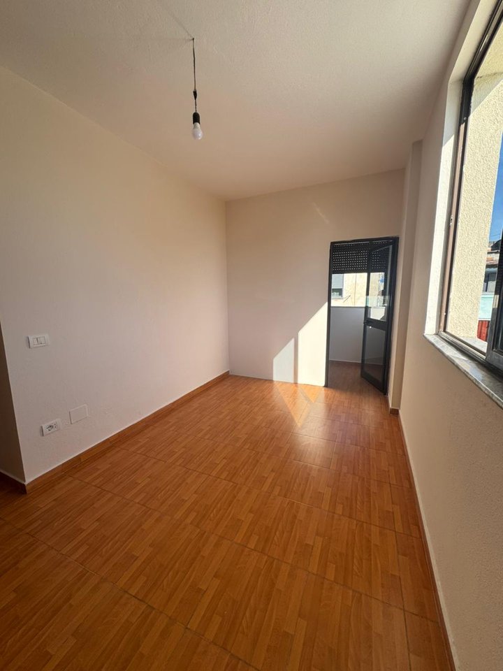 FOR SALE 2+1 APARTMENT – ZOGU I ZI, TIRANA