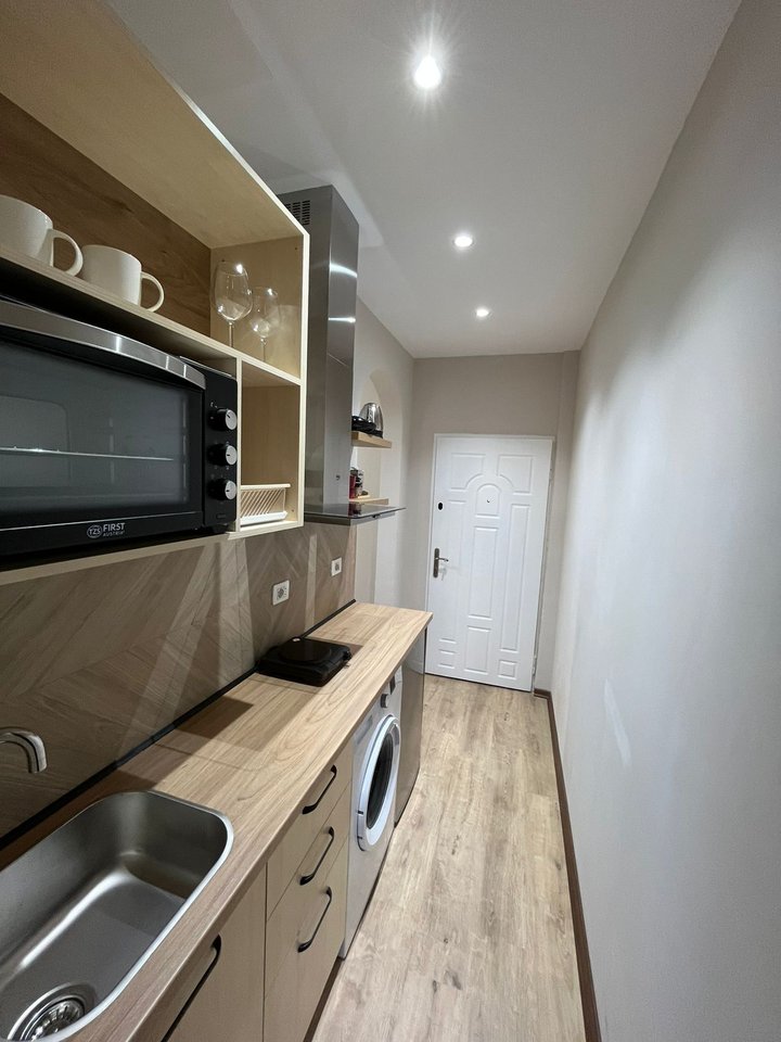 SHITET STUDIO APARTAMENT – BLLOK, TIRANË