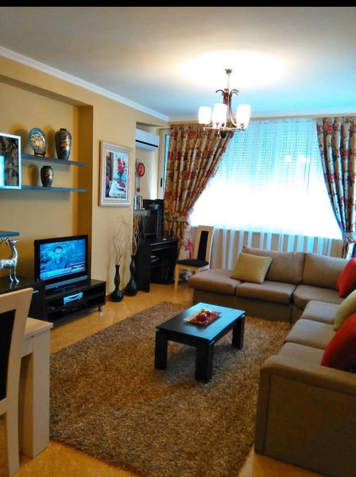 SHITET APARTAMENT 1+1 – PORCELAN, PRANË UET, TIRANË