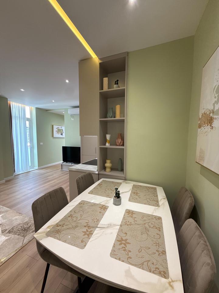 SHITET APARTAMENT 2+1 – MYSLYM SHYR, TIRANË