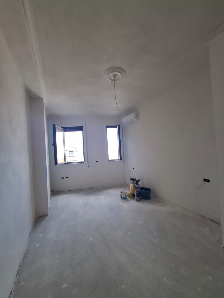 VENDESI APPARTAMENTO 1+1 – EX CAMPO DI AVIAZIONE, TIRANA