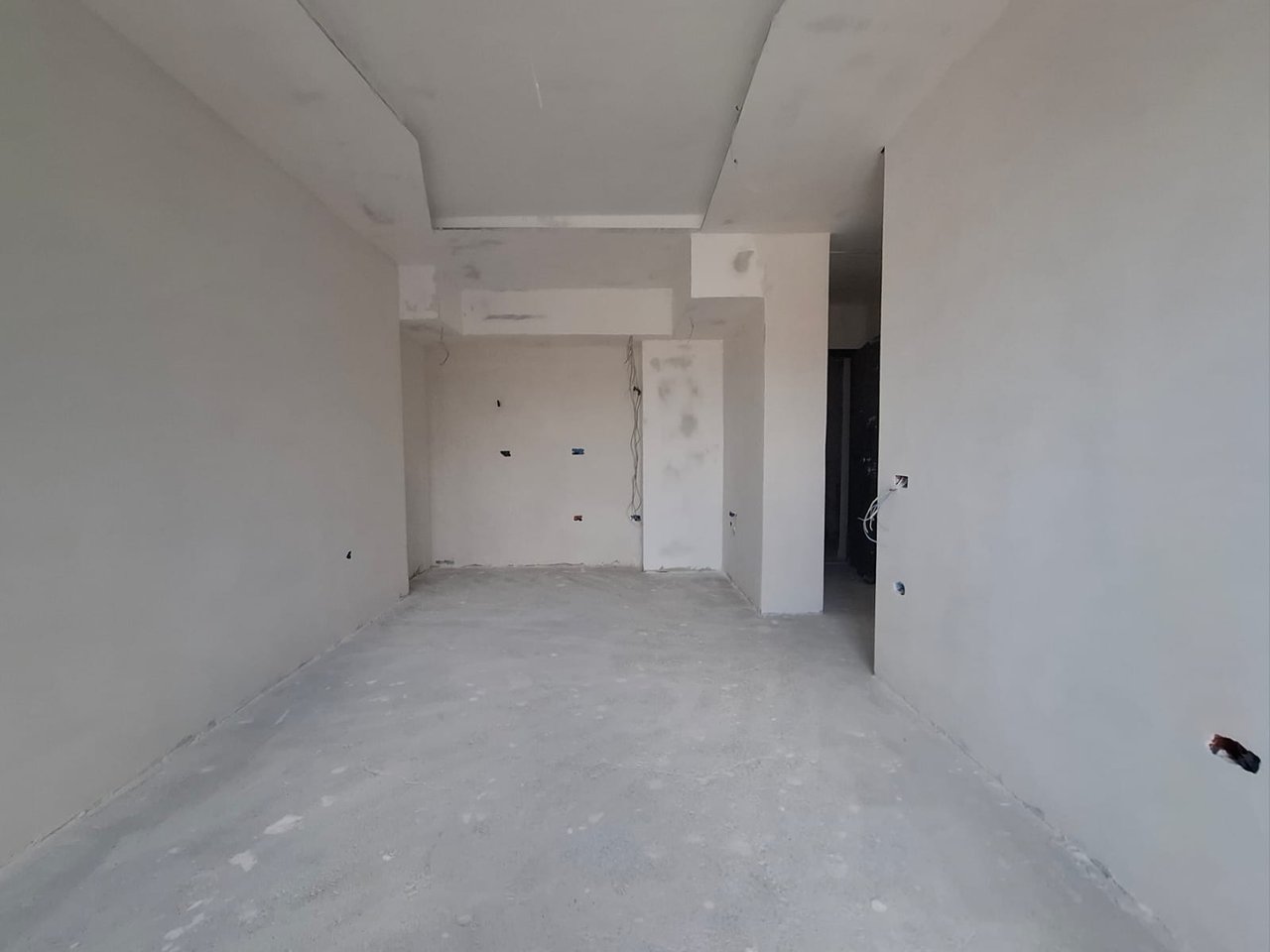 VENDESI APPARTAMENTO 1+1 – EX CAMPO DI AVIAZIONE, TIRANA