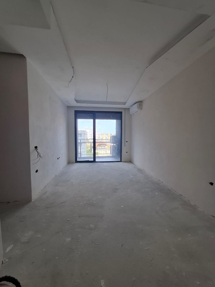 VENDESI APPARTAMENTO 1+1 – EX CAMPO DI AVIAZIONE, TIRANA