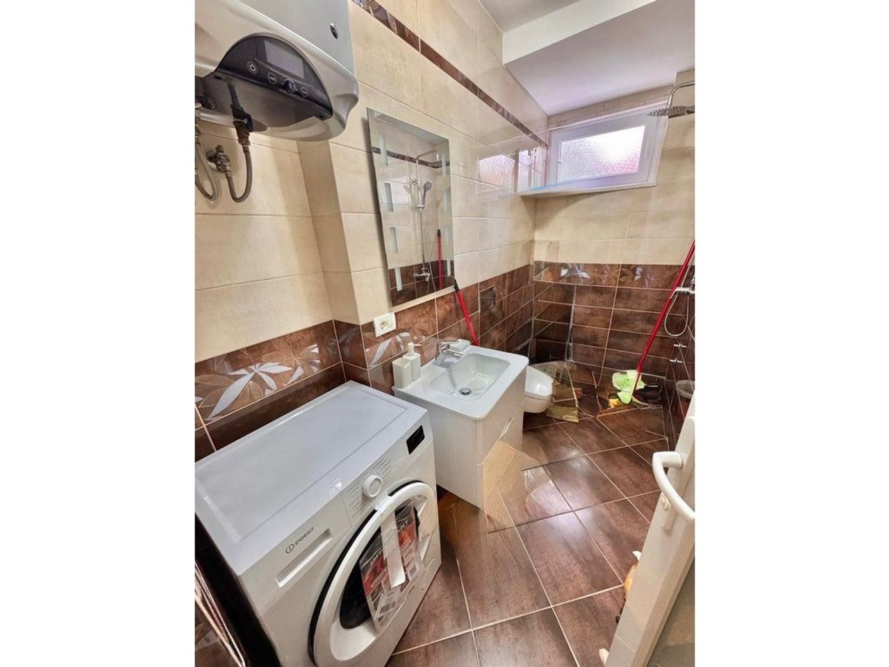 FOR RENT 2+1 APARTMENT – WILLSON SQUARE, TIRANA