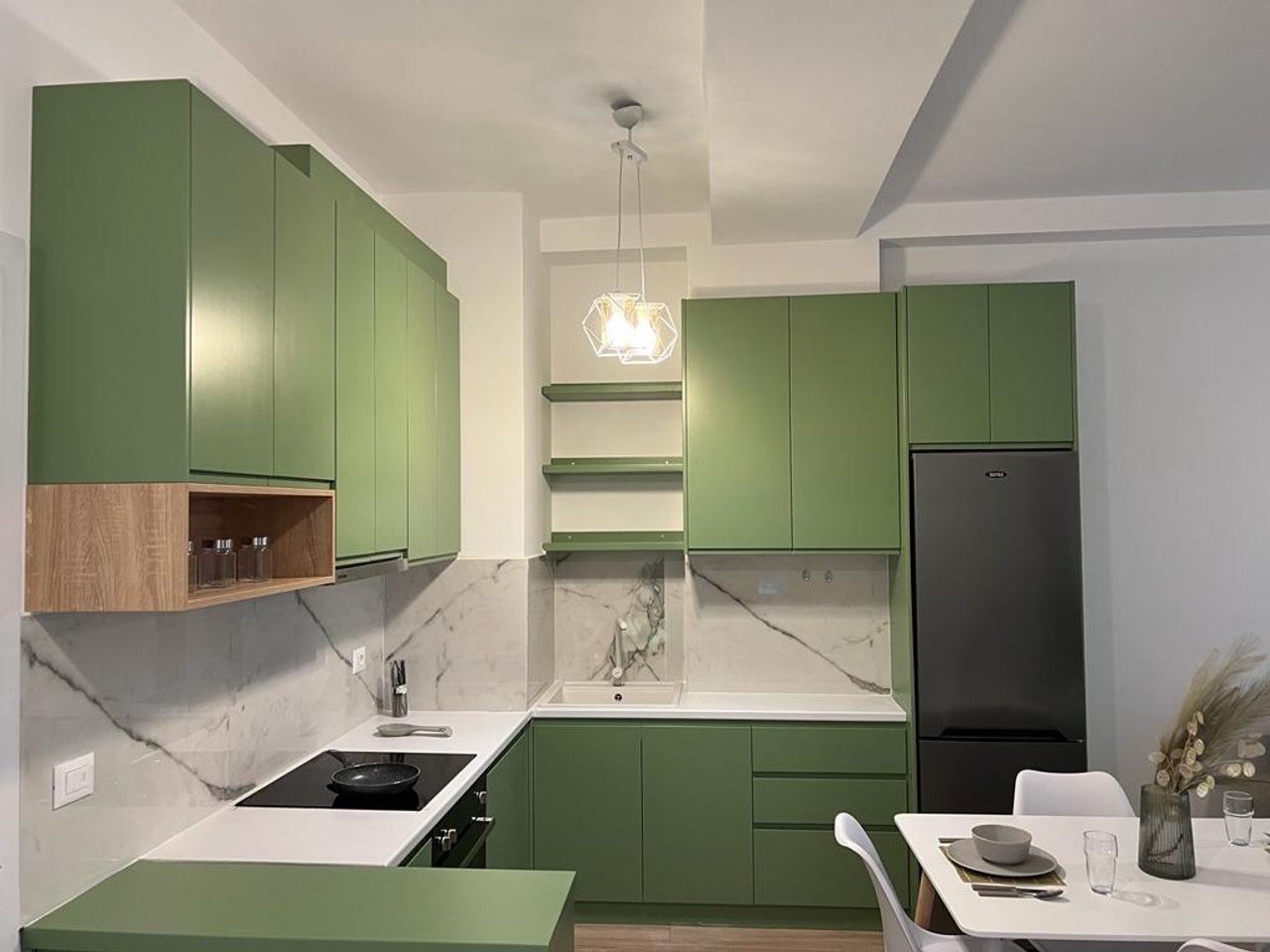JEPET ME QERA APARTAMENT 1+1 – 21 DHJETORI, KOMPLEKSI MAGNET