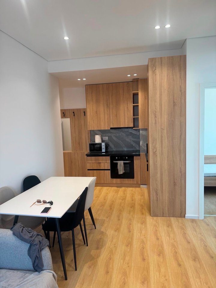 JEPET ME QERA APARTAMENT 2+1 – REZIDENCA KADIU, ALI DEMI