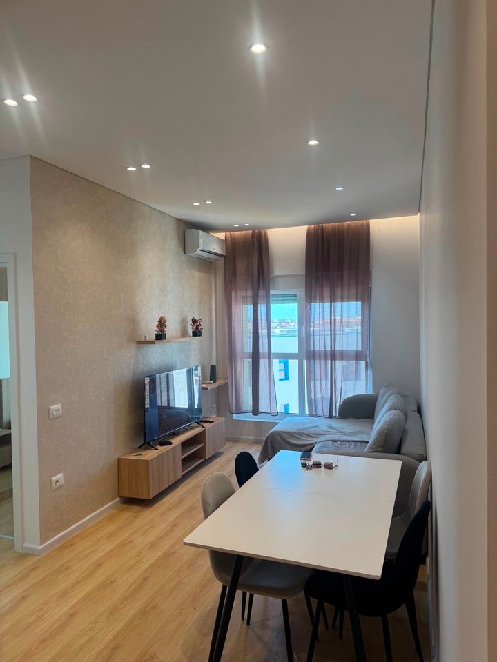 JEPET ME QERA APARTAMENT 2+1 – REZIDENCA KADIU, ALI DEMI