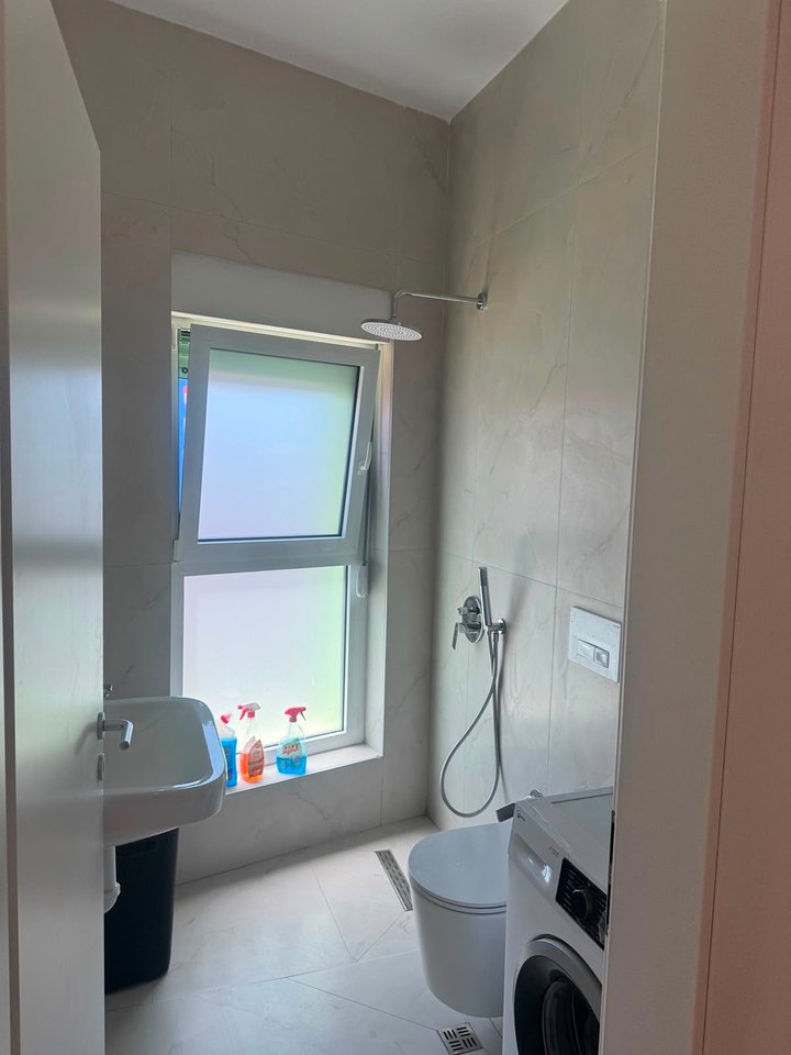 JEPET ME QERA APARTAMENT 2+1 – REZIDENCA KADIU, ALI DEMI