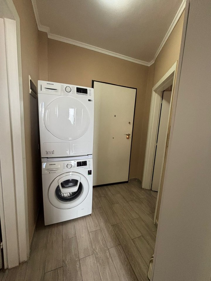 🏡 APARTAMENT 1+1 ME QIRA – 21 DHJETORI, TIRANË
