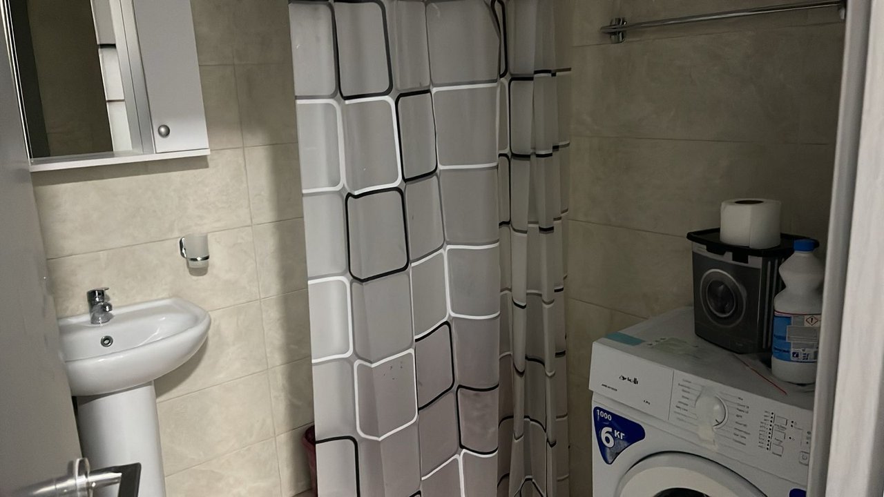 🏡 APARTAMENT 2+1 ME QIRA – RRUGA 5 MAJI