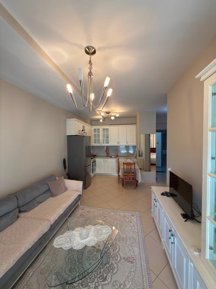 SHITET APARTAMENT 1+1 – GOLDEN PARK, PRANË SPITALIT AMERIKAN 3