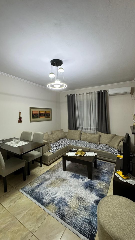 SHITET APARTAMENT 2+1 – ASTIR, PRANË KOMPLEKSIT MOLLA