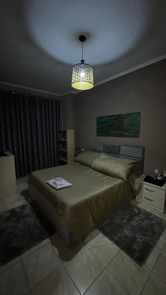 SHITET APARTAMENT 2+1 – ASTIR, PRANË KOMPLEKSIT MOLLA