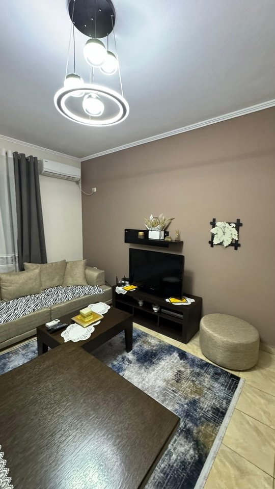 SHITET APARTAMENT 2+1 – ASTIR, PRANË KOMPLEKSIT MOLLA