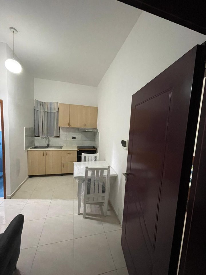 JEPET ME QIRA APARTAMENT 1+1 – NENSTACIONI ELEKTRIK, RR. HAVZI NELA, TIRANË