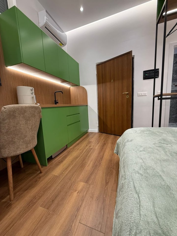 MONOLOCALE IN VENDITA – MYSLYM SHYRI