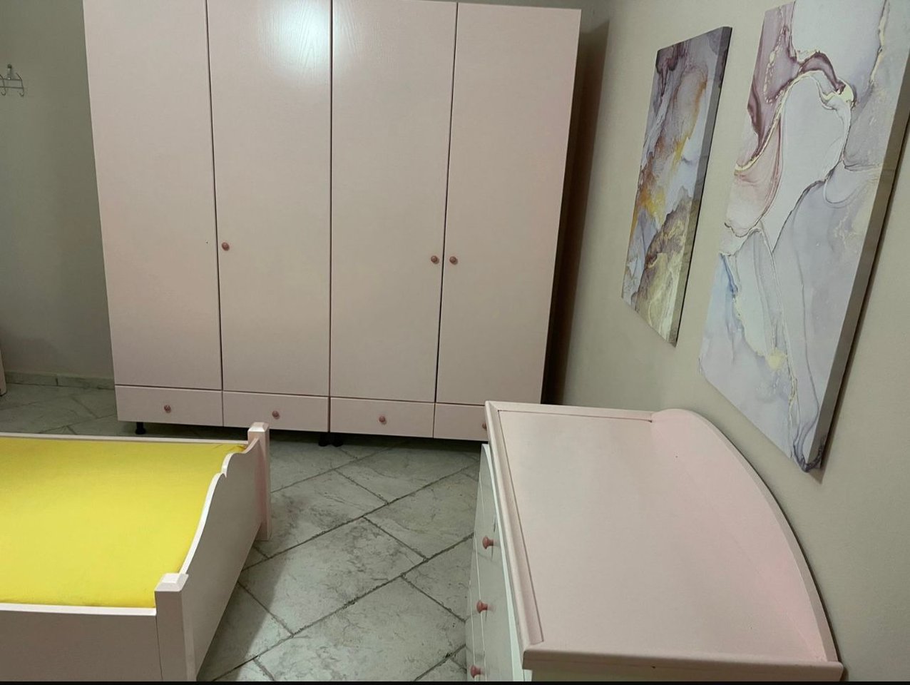 APARTAMENT ME QIRA 2+1 – PAZARI I RI