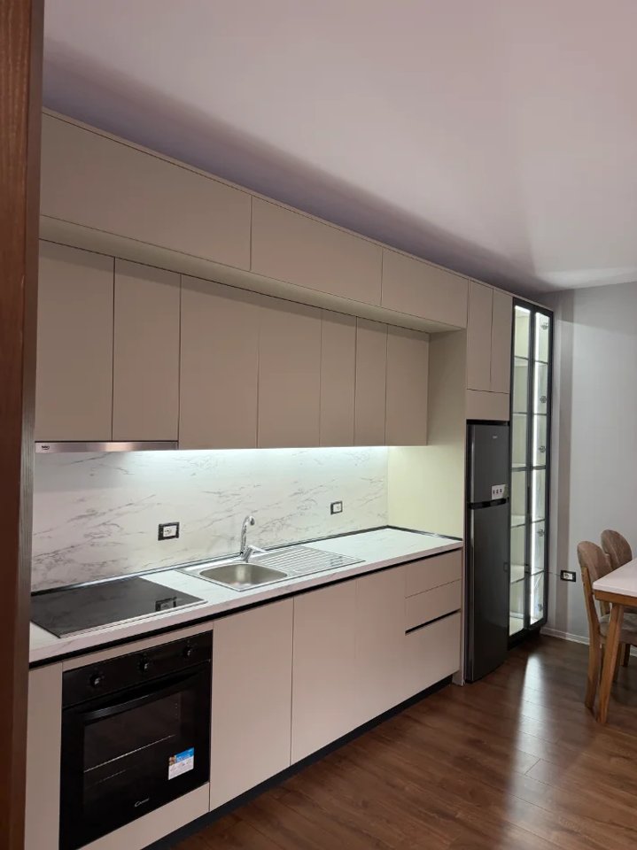 APARTAMENT ME QIRA 1+1+BALLKON – BULEVARDI I RI