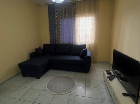 SHTËPI 1+1 ME QERA – RRUGA JORDAN MISJA