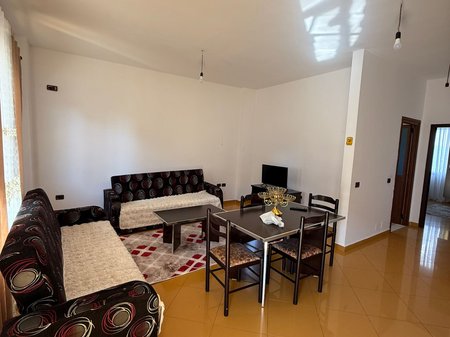 🏡 JEPET ME QERA APARTAMENT 1+1 – PAS KONVIKTEVE TË INXHINIERISË SË NDËRTIMIT