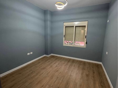 SHITET APARTAMENT 2+1+GARDEROBË – FILLIMI I FRESKUT