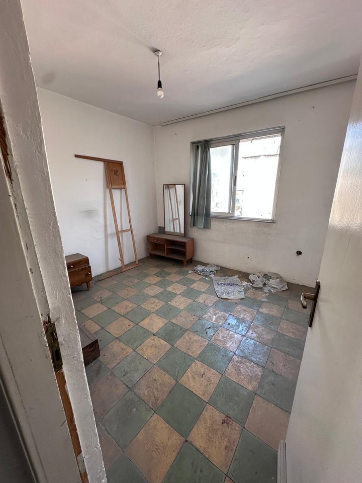 FOR SALE 3+1 APARTMENT – BRRYLI, IRANIANI