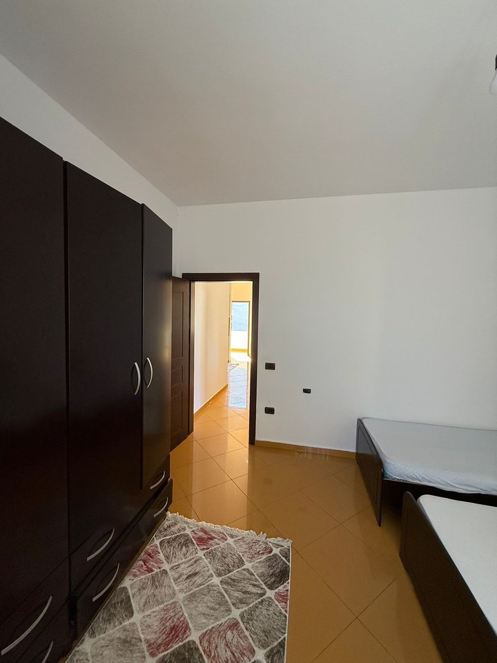 🏡 JEPET ME QERA APARTAMENT 1+1 – PAS KONVIKTEVE TË INXHINIERISË SË NDËRTIMIT