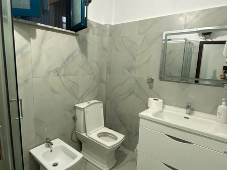 JEPET ME QIRA SHTËPI PRIVATE 1+1 – JORDAN MISJA