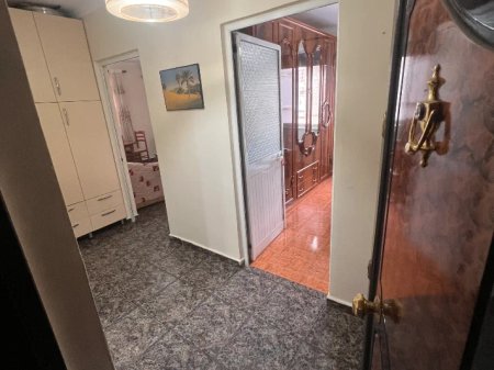 SHITET APARTAMENT 1+1 – RRUGA E KAVAJES, REPORT TV