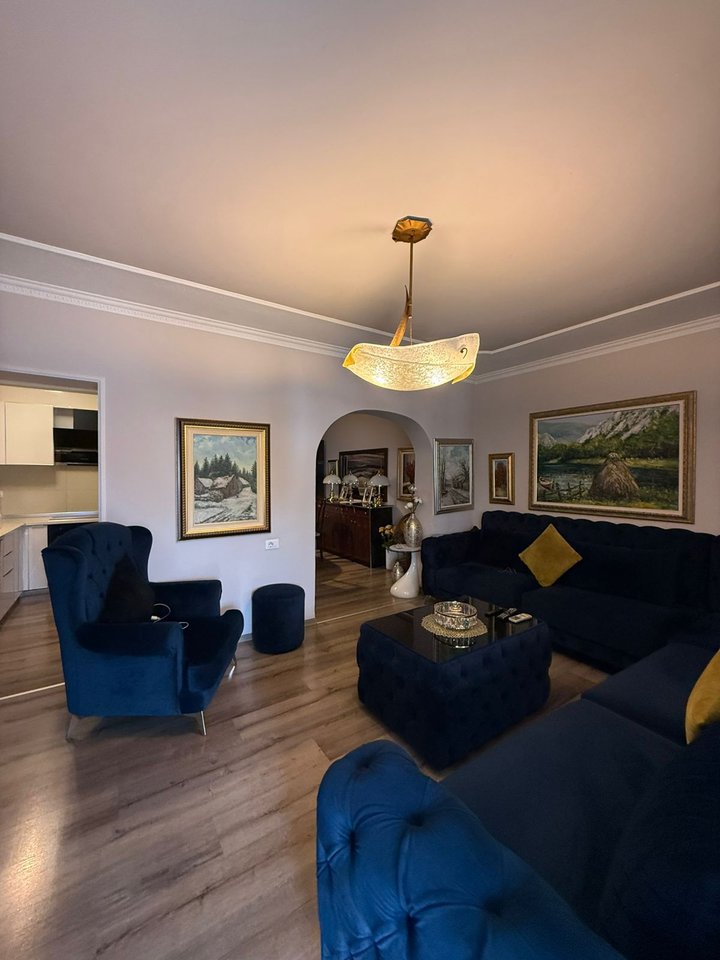 VENDESI APPARTAMENTO 2+1 – VIA KAVAJËS, VIA NAIM FRASHËRI