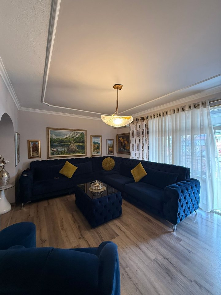 VENDESI APPARTAMENTO 2+1 – VIA KAVAJËS, VIA NAIM FRASHËRI