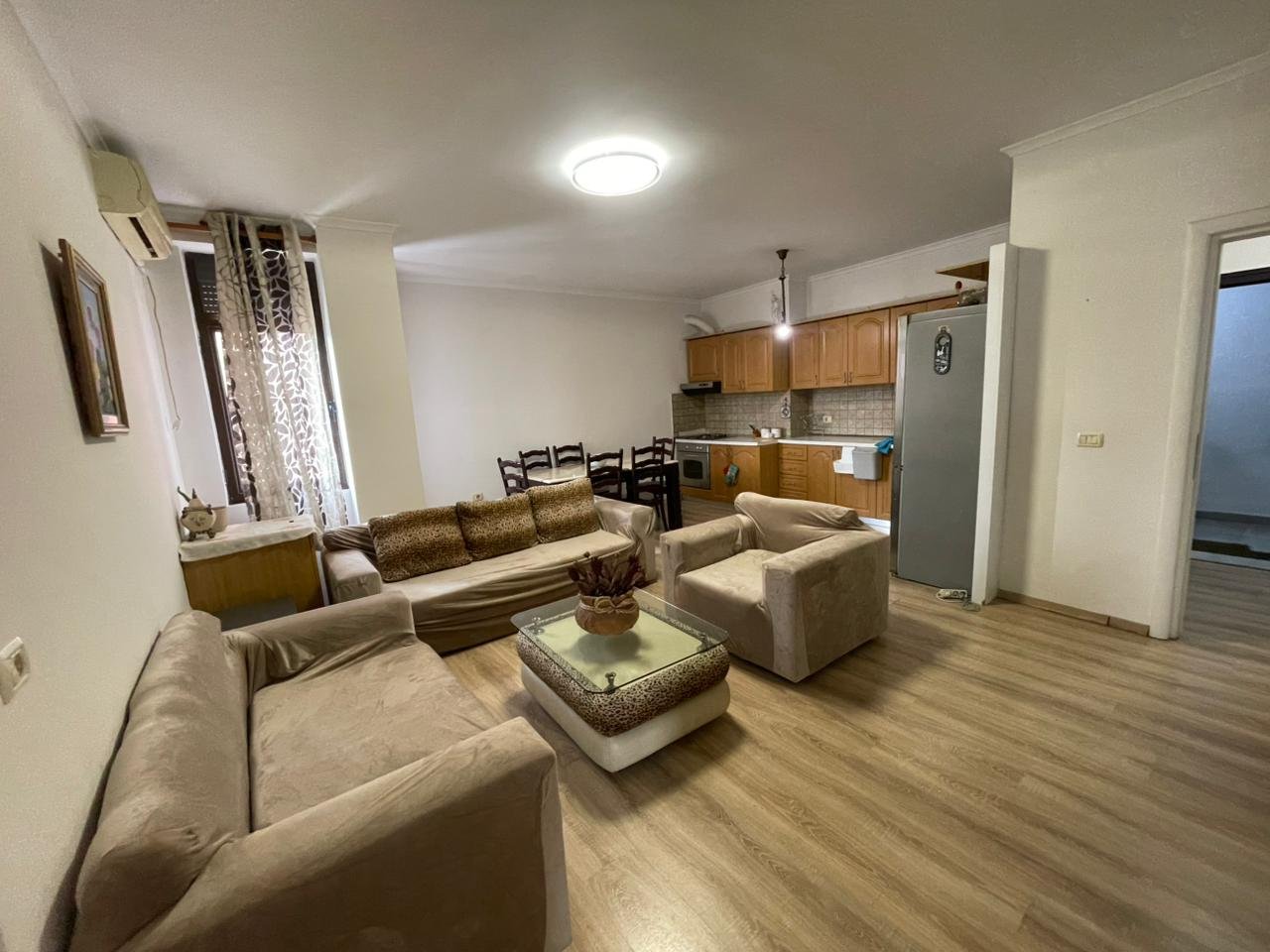 JEPET ME QIRA APARTAMENT 2+1 – PORCELAN, TIRANË