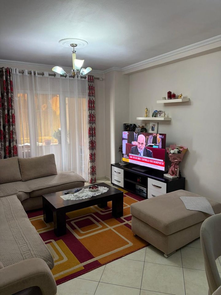 JEPET ME QIRA APARTAMENT 2+1 – KTHESA E KAMZËS, TIRANË