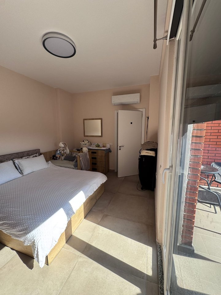 JEPET ME QIRA APARTAMENT 1+1 – PASKUQAN, PRANË UNAZËS SË MADHE