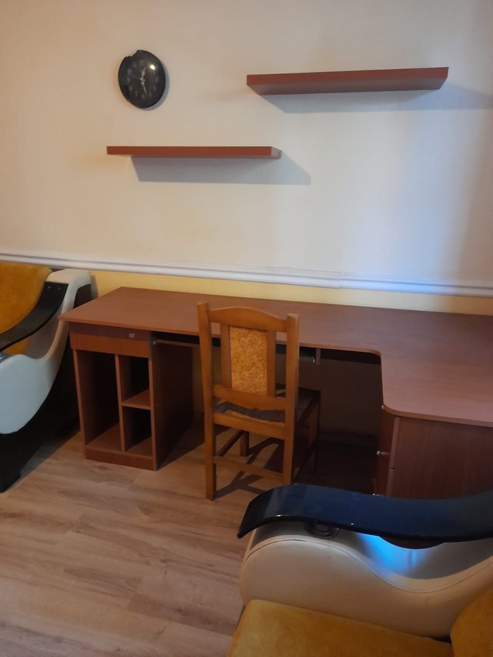 🏡 APARTAMENT 2+1 ME QERA – Pranë Kristal