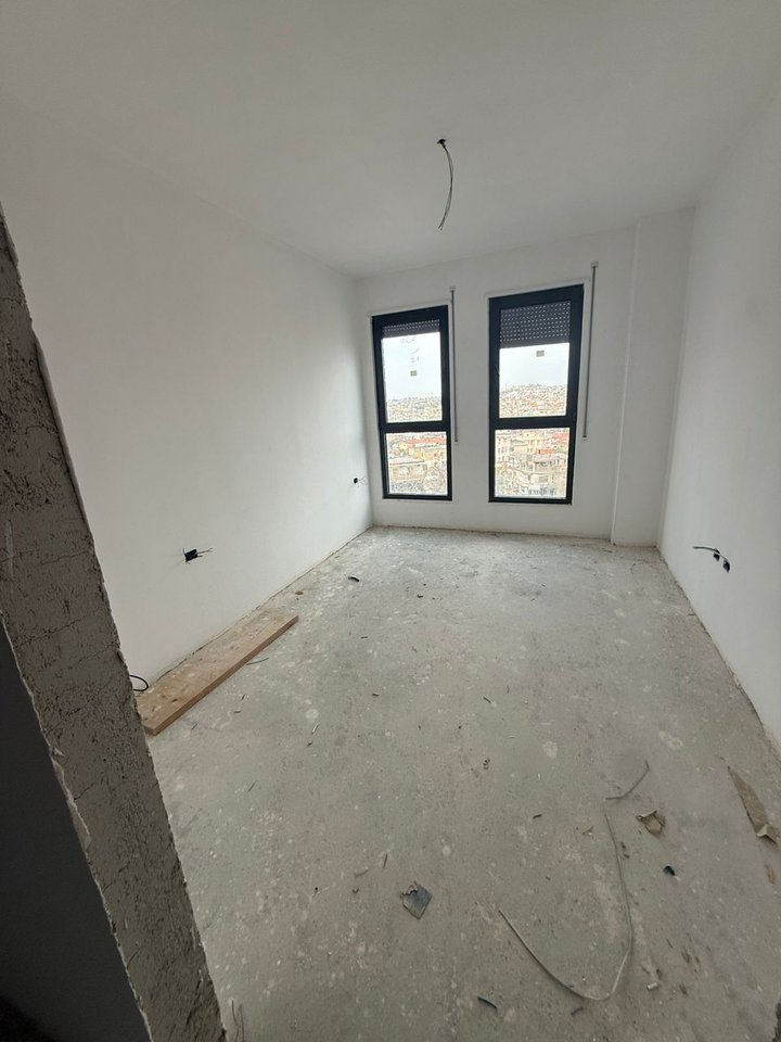 SHITET APARTAMENT 1+1 – KINOSTUDIO, TIRANË