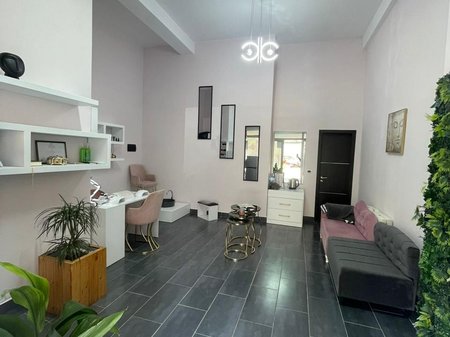 ✨ Negozio in vendita ad Astir ✨