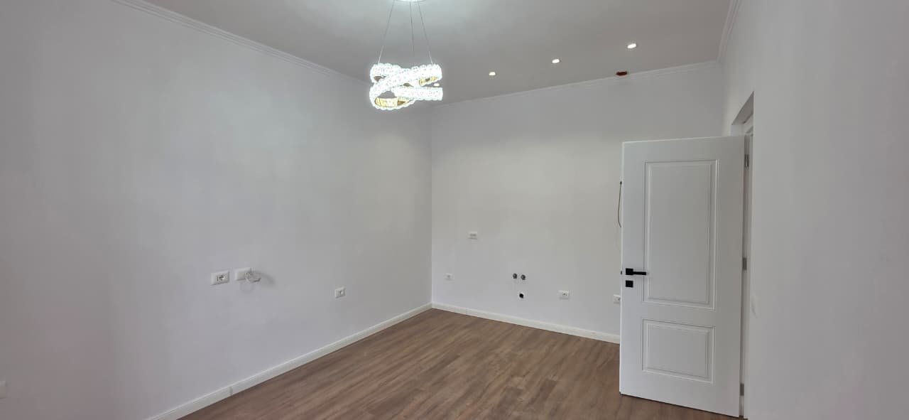 SHITET APARTAMENT 2+1 – BUZË RR. BARDHYL, TIRANË