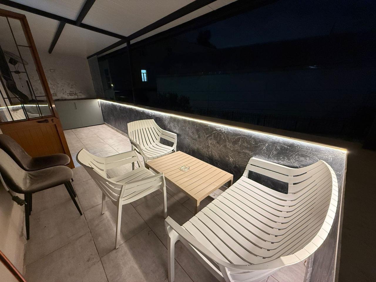 FOR RENT 1+1 APARTMENT + VERANDA – MEDRESEJA, TIRANA