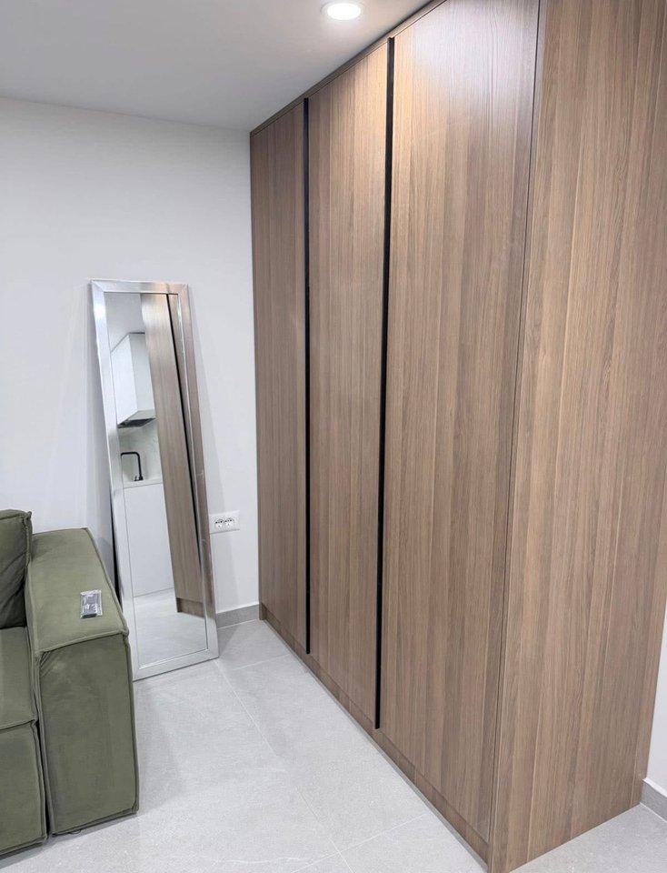 GARSONIERE ME QIRA – FUNDI I RRUGES 5 MAJI / RRUGA ALI BESHIRI, TIRANË