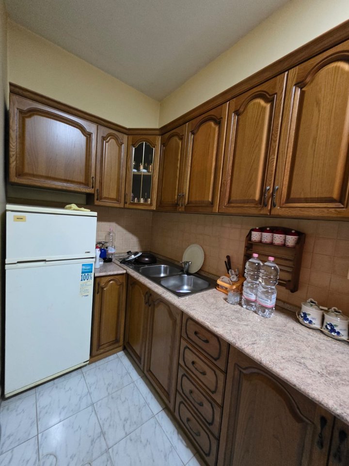 SHITET APARTAMENT 2+1 – SPITALET, RRUGA KONGRESI I MANASTIRIT