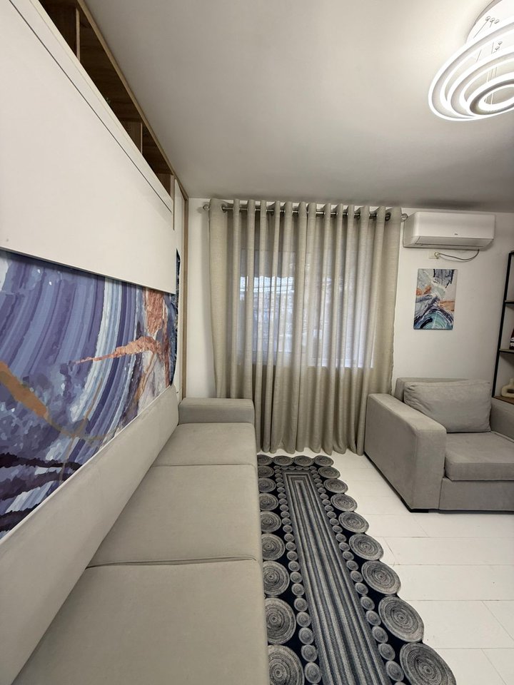 MONOLOCALE IN VENDITA – ALI DEMI