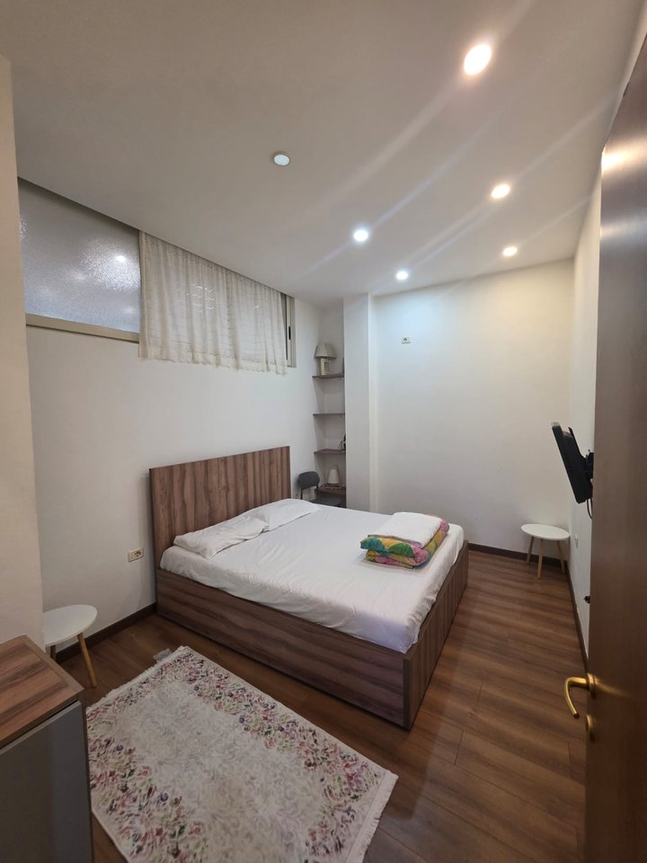 JEPET ME QERA APARTAMENT 1+1 – QENDËR
