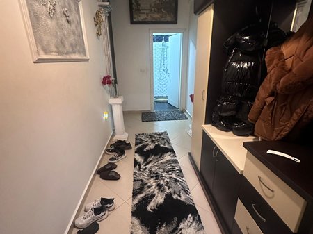 VENDESI APPARTAMENTO 1+1 – FRESCO