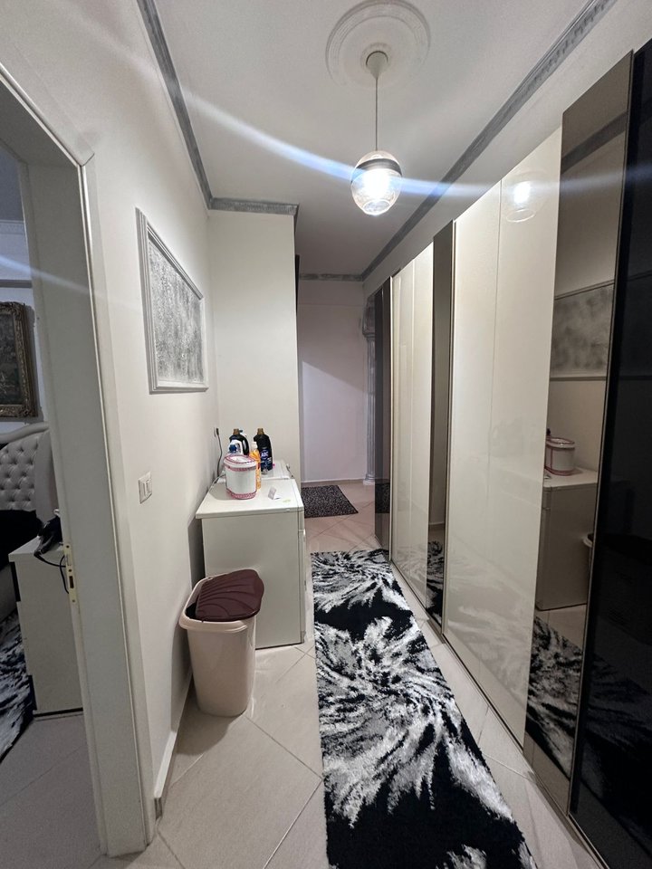 VENDESI APPARTAMENTO 1+1 – FRESCO