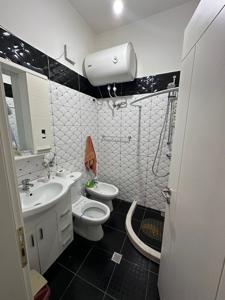 VENDESI APPARTAMENTO 1+1 – FRESCO