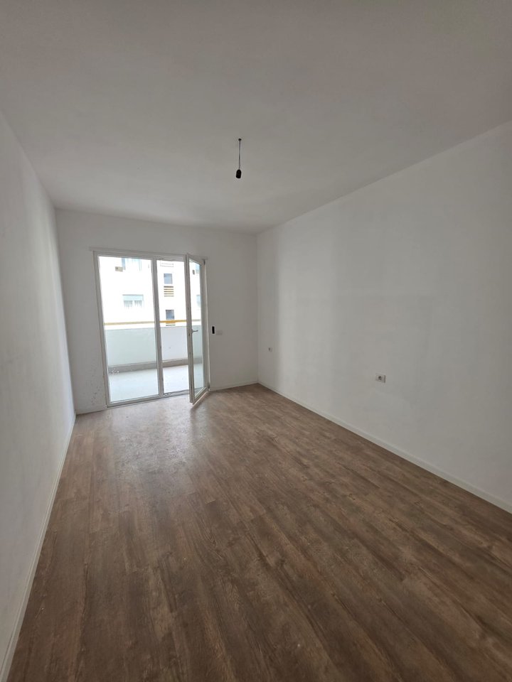 VENDESI APPARTAMENTO 1+1 – LAPRAKË / E88