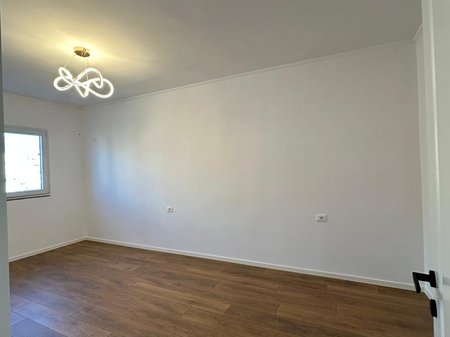 VENDESI APPARTAMENTO 2+1 – VIA BRRAKËS, PROCURA