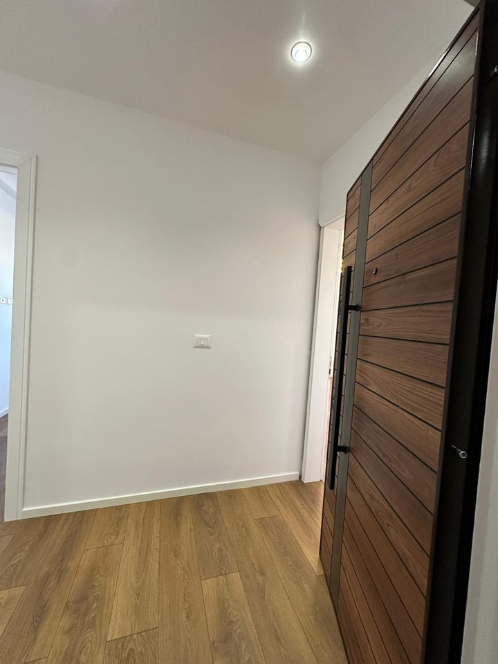 VENDESI APPARTAMENTO 2+1 – VIA BRRAKËS, PROCURA